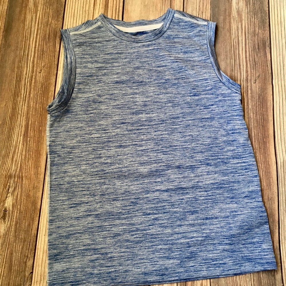 Amazon Essentials Boys Sleeveless Tank Top in Heather Blue